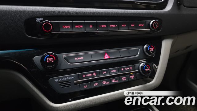Kia Carnival 9-Seater Noblesse Special 2018 — фото 31