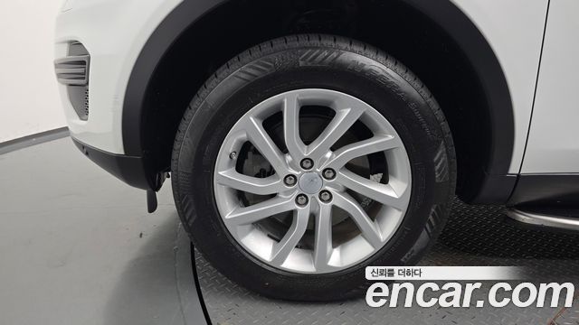 Land Rover Discovery Sport 2.0 TD4 SE (150PS) 2019 — фото 5