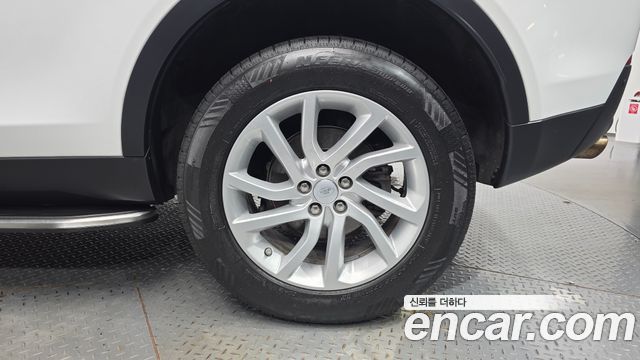 Land Rover Discovery Sport 2.0 TD4 SE (150PS) 2019 — фото 21