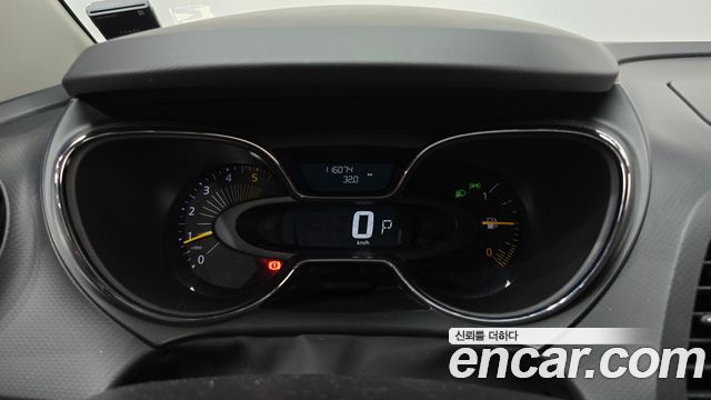 Renault Korea QM3 RE 2015 — фото 8