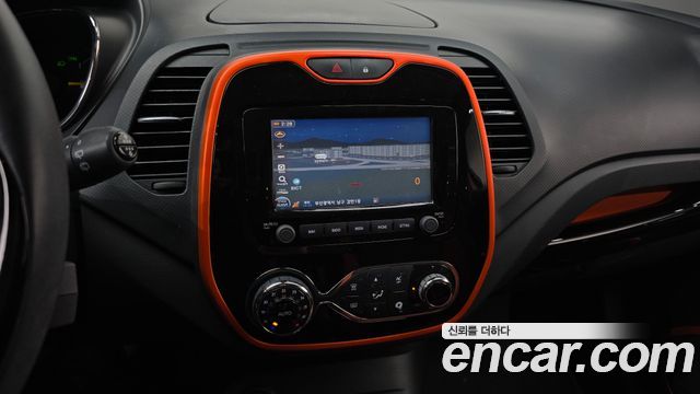 Renault Korea QM3 RE 2015 — фото 14