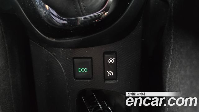 Renault Korea QM3 RE 2015 — фото 17