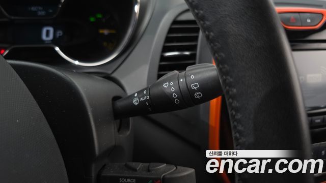 Renault Korea QM3 RE 2015 — фото 18