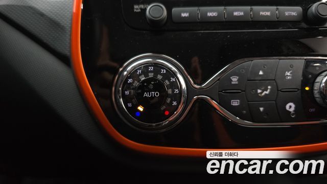 Renault Korea QM3 RE 2015 — фото 27