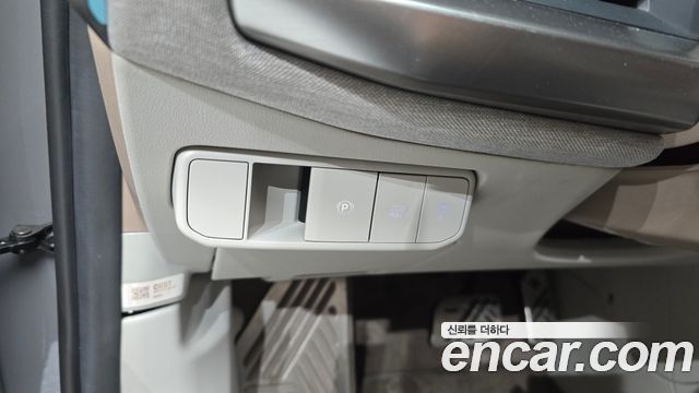 Kia EV4 Standard 2WD Earth 2026 — фото 16