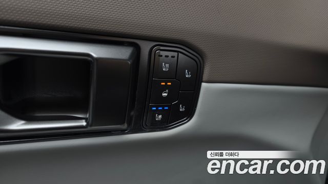 Kia EV4 Standard 2WD Earth 2026 — фото 29