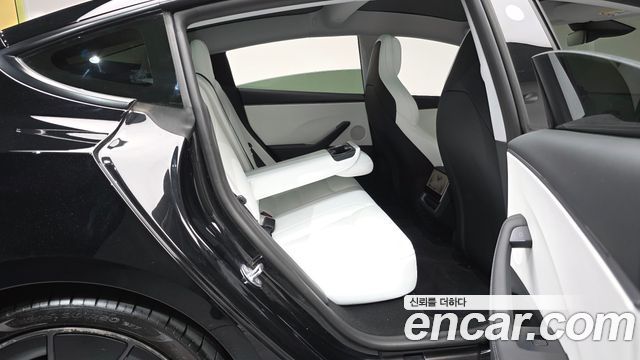 Tesla Model 3 Performance AWD 2026 — фото 11