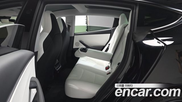 Tesla Model 3 Performance AWD 2026 — фото 12