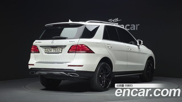 Mercedes-Benz GLE-Class (W166) GLE350 d 4MATIC 2018 — фото 2