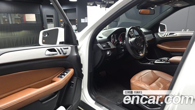 Mercedes-Benz GLE-Class (W166) GLE350 d 4MATIC 2018 — фото 10