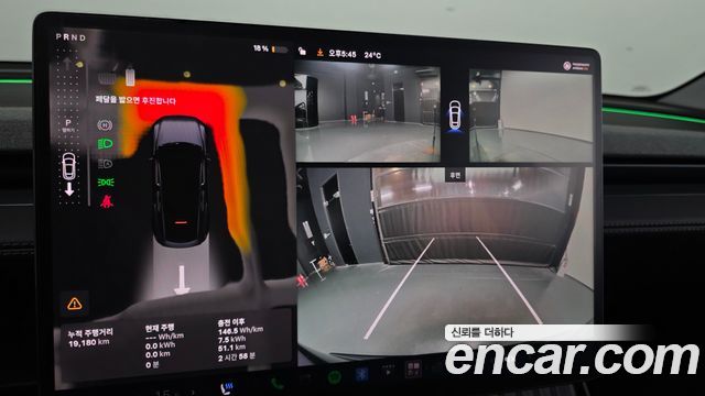 Tesla Model Y RWD 2025 — фото 14