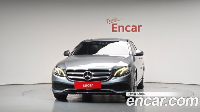 Mercedes-Benz E-Class (W213) E200 Avantgarde 2017 — фото 3