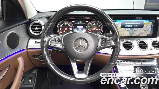 Mercedes-Benz E-Class (W213) E200 Avantgarde 2017 — фото 14