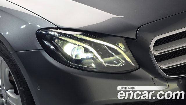 Mercedes-Benz E-Class (W213) E200 Avantgarde 2017 — фото 22