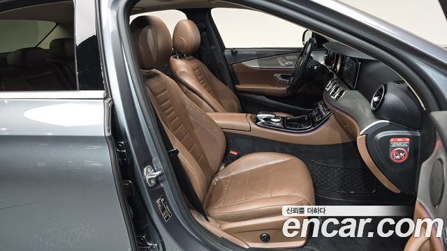 Mercedes-Benz E-Class (W213) E200 Avantgarde 2017 — фото 26