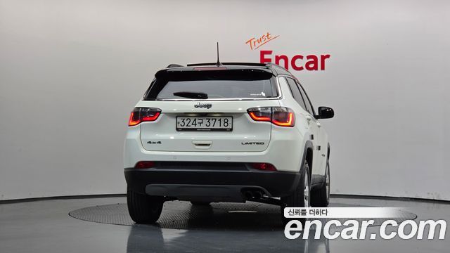 Jeep Compass (II) 2.4 Limitied AWD 2019 — фото 4
