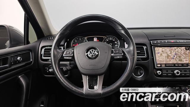 Volkswagen Touareg V6 3.0 TDI Bluemotion 7P5 2016 — фото 13
