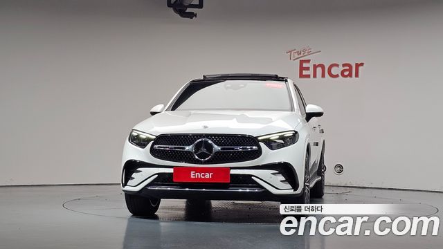 Mercedes-Benz GLC-Class (X254) GLC300 4MATIC Coupe 2024 — фото 3