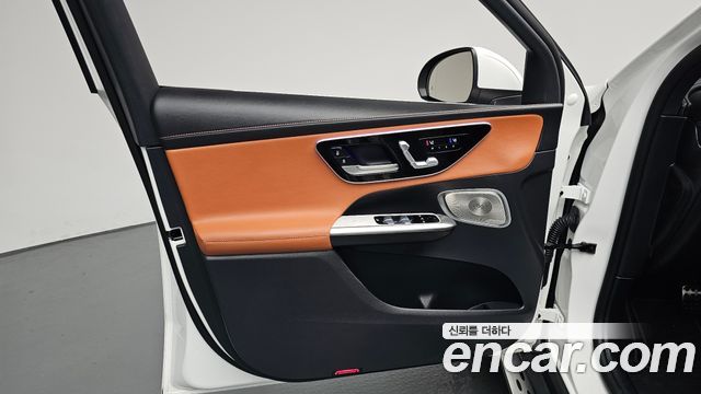 Mercedes-Benz GLC-Class (X254) GLC300 4MATIC Coupe 2024 — фото 24