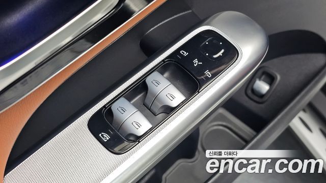 Mercedes-Benz GLC-Class (X254) GLC300 4MATIC Coupe 2024 — фото 27