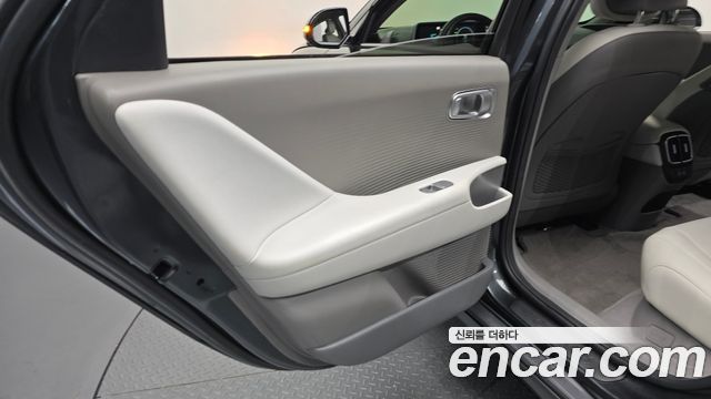 Hyundai Ioniq 6 Long Range Exclusive + 2023 — фото 25