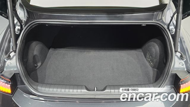 Hyundai Ioniq 6 Long Range Exclusive + 2023 — фото 30