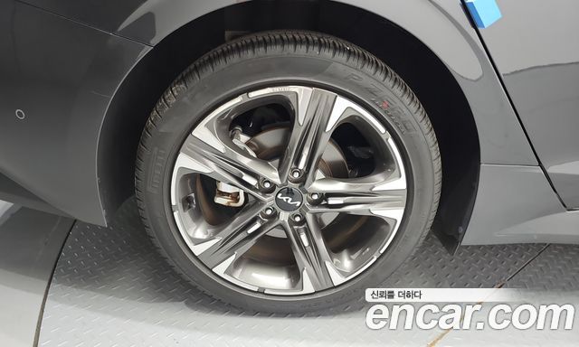 Kia K5 Hybrid (III) Signature 2023 — фото 5