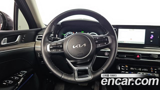 Kia K5 Hybrid (III) Signature 2023 — фото 12