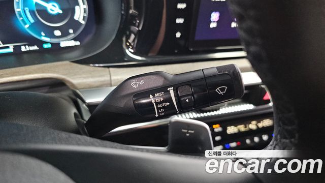 Kia K5 Hybrid (III) Signature 2023 — фото 19