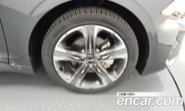 Kia K5 Hybrid (III) Signature 2023 — фото 21