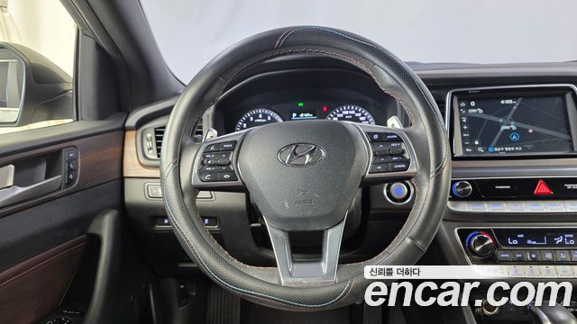 Hyundai Sonata New Rise 1.6 Turbo Premium 2018 — фото 12