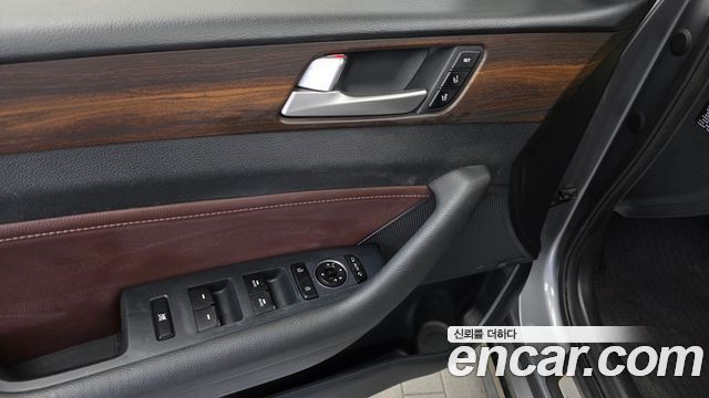 Hyundai Sonata New Rise 1.6 Turbo Premium 2018 — фото 28