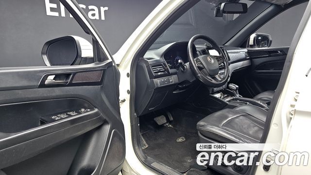 KG Mobility (SsangYong) Rexton Sports Khan Diesel 2.2 4WD Prestige Special (5-Link) 2020 — фото 10