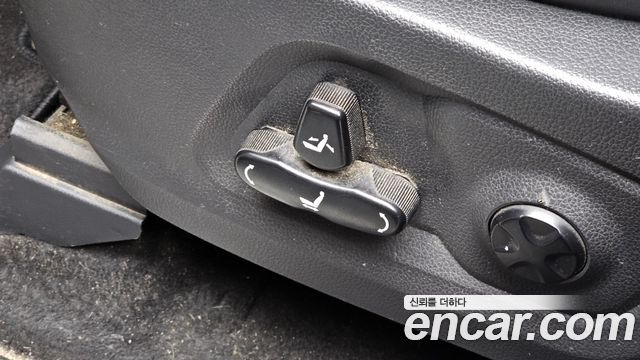 KG Mobility (SsangYong) Rexton Sports Khan Diesel 2.2 4WD Prestige Special (5-Link) 2020 — фото 18