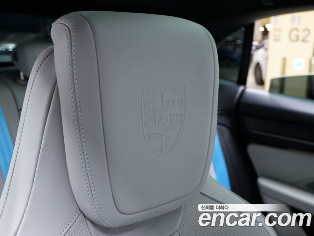Porsche Macan EV 4S 2025 — фото 16