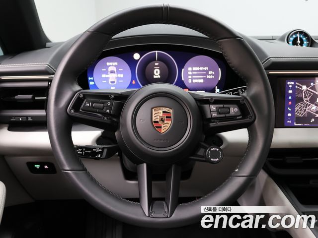 Porsche Macan EV 4S 2025 — фото 17