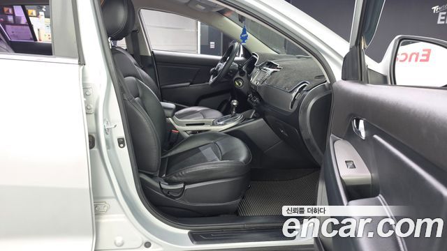 Kia Sportage R Diesel 2WD Luxury 2016 — фото 11