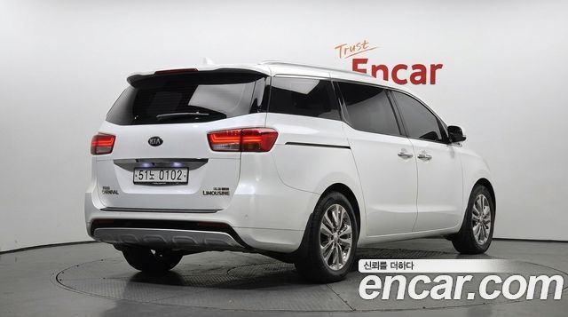 Kia Carnival Gasoline 7-seater Limousine President 2017 — фото 2