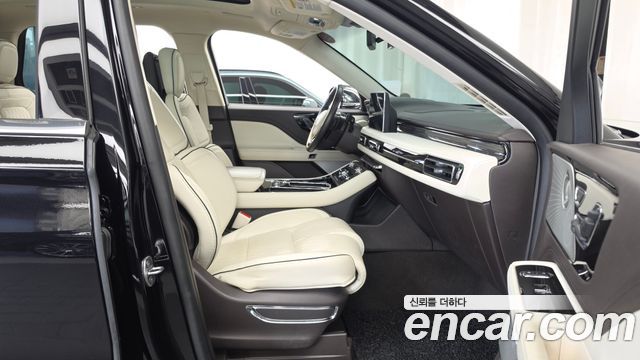 Lincoln Aviator (II) 3.0 Black Label AWD 2020 — фото 11