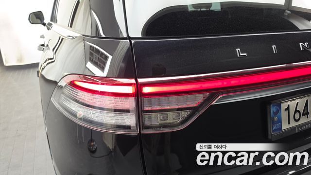 Lincoln Aviator (II) 3.0 Black Label AWD 2020 — фото 23