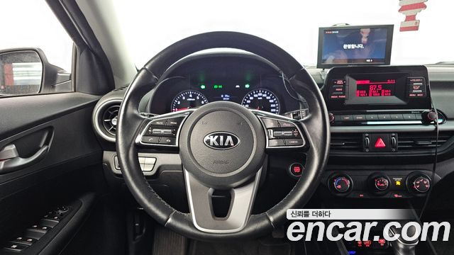 Kia K3 Luxury 2019 — фото 12