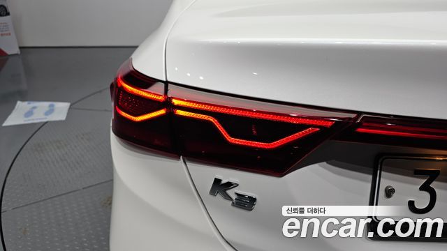 Kia K3 Luxury 2019 — фото 23
