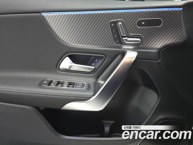 Mercedes-Benz A-Class (W177) A220 Hatchback 2026 — фото 16