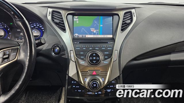 Hyundai Grandeur (HG) LPG HG300 Executive 2012 — фото 16