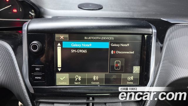 Peugeot 2008 1.6 BlueHDi Feline 2017 — фото 16