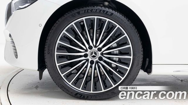 Mercedes-Benz E-Class (W214) E450 4MATIC Exclusive 2026 — фото 5