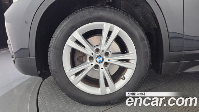 BMW X1 (F48) xDrive 18d 2017 — фото 5