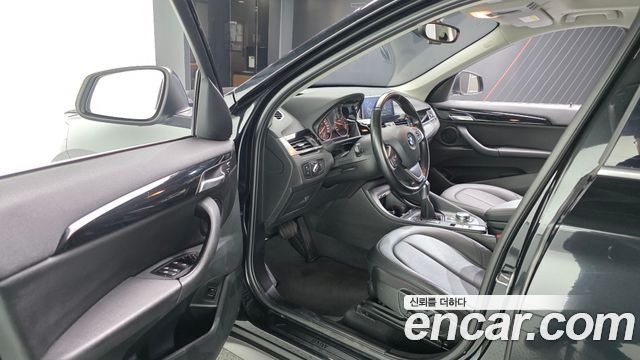 BMW X1 (F48) xDrive 18d 2017 — фото 10
