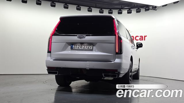 Cadillac Escalade (V) 6.2 ESV ESV Premium Luxury Platinum 2021 — фото 4