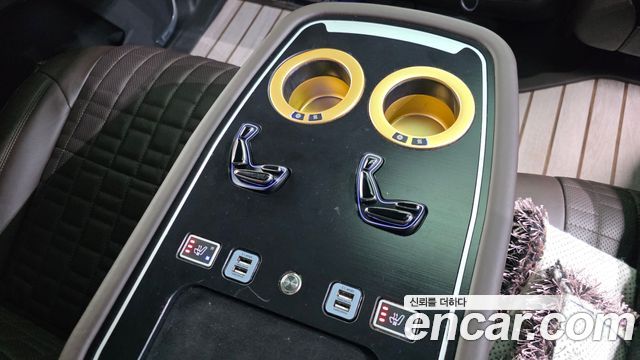 Cadillac Escalade (V) 6.2 ESV ESV Premium Luxury Platinum 2021 — фото 17
